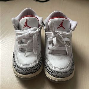 Air Jordan’s 3 Retros Boys Size 12.5C White Cement